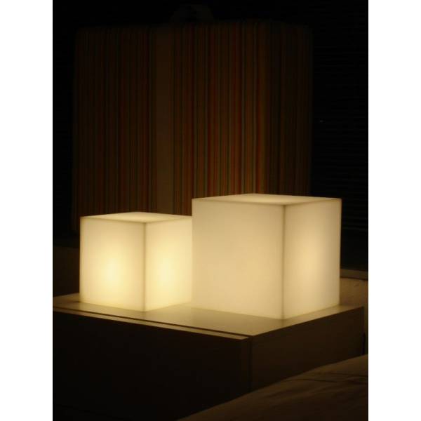 Cube lumineux blanc 30X30CM extérieur ou intérieur professionnel