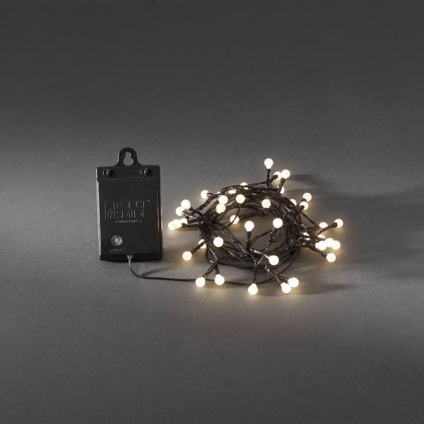 Guirlande lumineuse mini boules  blanc chaud piles 3.9M 40 LED câble noir