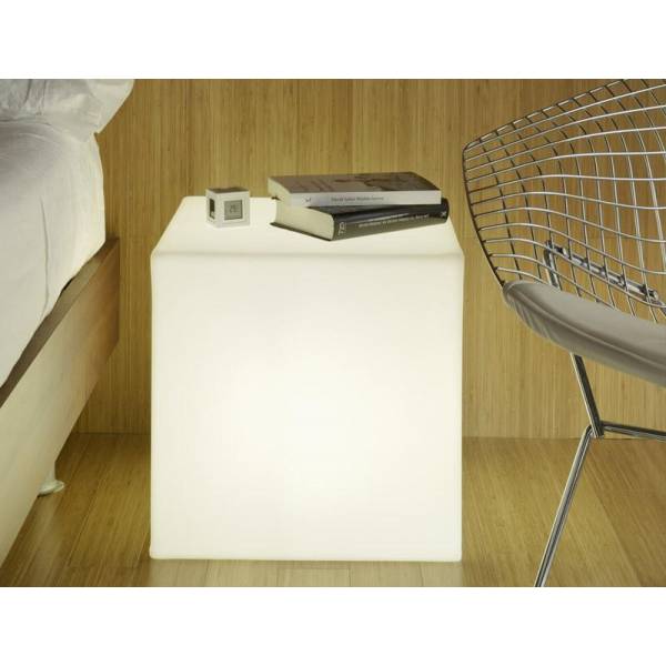 Cube lumineux extérieur solaire ou rechargeable CUBY 40 blanc sans fil LED RGBW 128 couleurs IP65