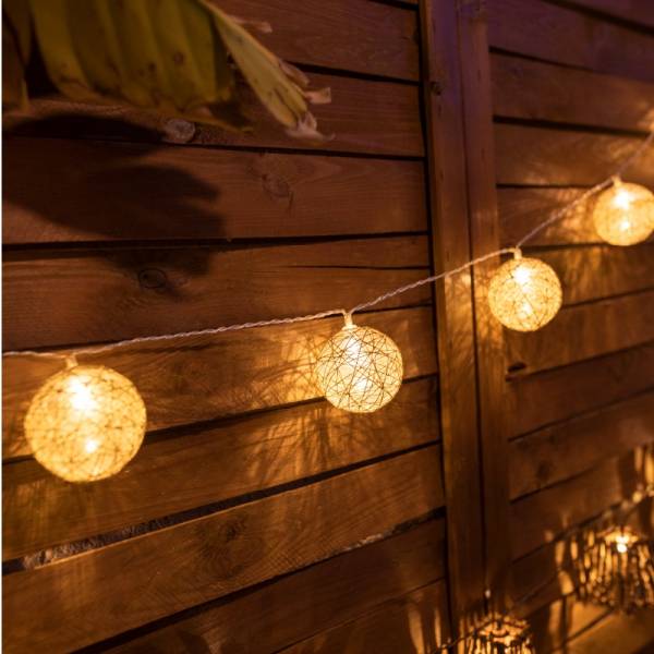 Guirlande lumineuse extérieure boules jute tressé effet rotin 2M PALLINA 10 LED blanc chaud