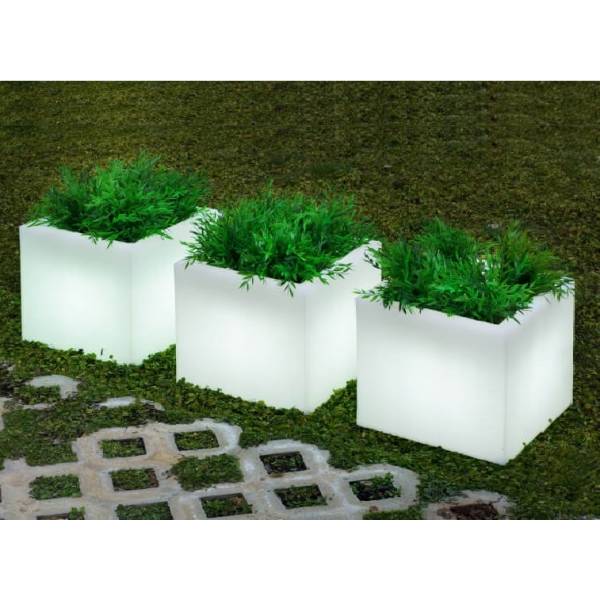 Pot lumineux extérieur carré solaire ou batterie NARCISO 40 blanc LED RGBW 9L IP65 sans fil